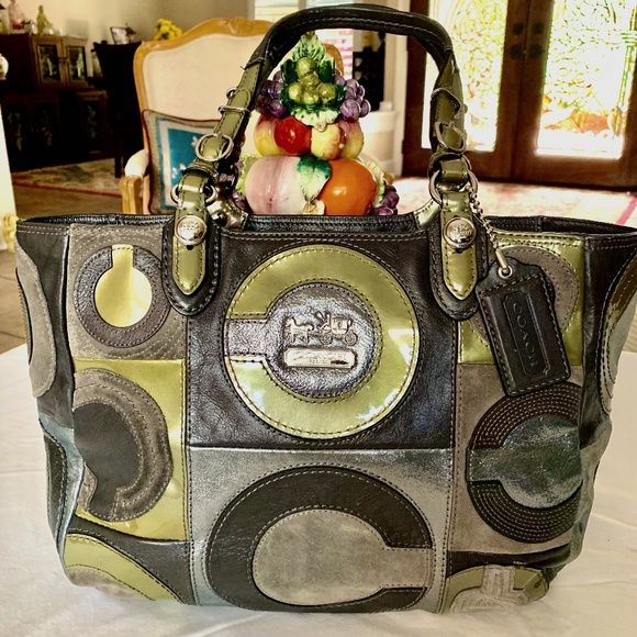 Coach Handbag - Picture 1 of 9